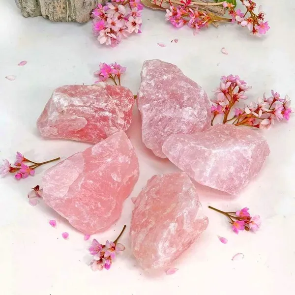 Naturals_Stones_Amethyst_Black_Tourmaline_Obsidian_Pyrite_Clear_Rose_Quartz_Green_Aventurine_Jade_Tiger_Eye_Selenite_Healing_Crystal_Gemstones._(Rose_Quartz)