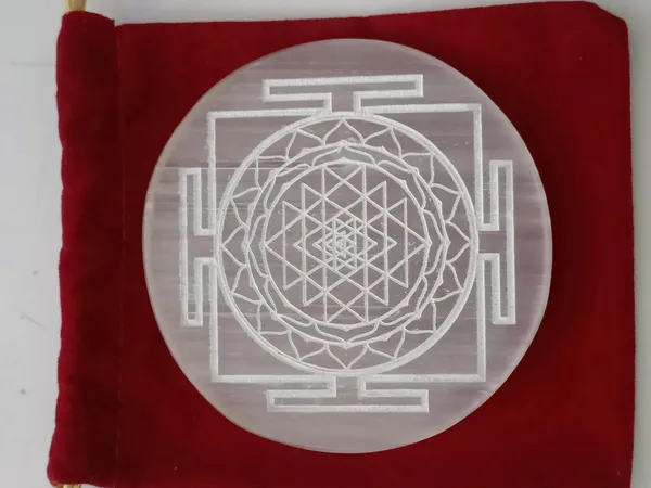 Round_Selenite_Plate_Engraved_Shri_Yantra_Used_For_Charging_Crystal_Cleansing_Re-Energy_Work,_Meditation_And_Pooja_-3_To_4_Inch_Sri_Yantra
