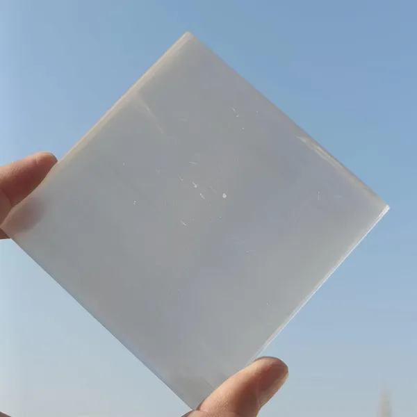 Selenite_Plate_Used_For_Charging_Crystal_Cleansing,_Re-Energy_Work,_Meditation_And_Pooja_3_To_4_Inch-_(Square)
