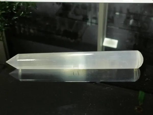 Clear_Selenite_Crystal_Healing_Wand_Massager_For_Reiki,_Healing,_Meditation_And_Idol_Figurine