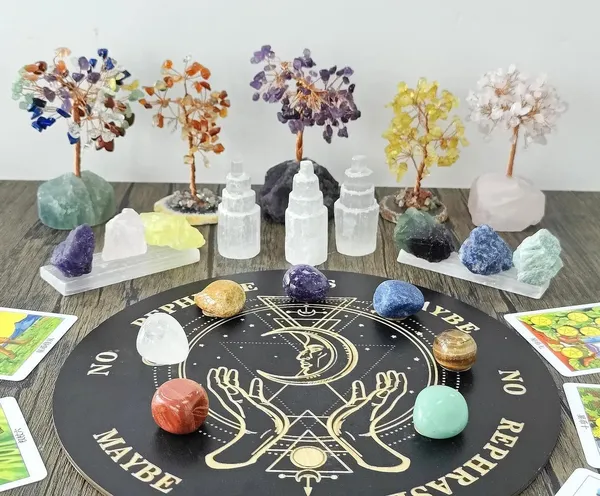 Natural_Energised_Tumble_Stone_Of_Rose_Quartz,_Citrine_Selenite,_Tiger_Eye,_Black_Obsidian_Used_For_Reiki_Healing,_Home_Decor,(Qty-_5_Nos.)_(Tumble_Stone,_Rainbow_Moonstone)