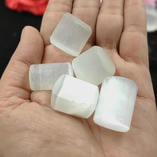 Natural_Energised_Tumble_Stone_Of_Selenite,_Used_For_Reiki_Healing,_Home_Decor,(Qty-_5_Nos.)_(Tumble_Stone,_Selenite)