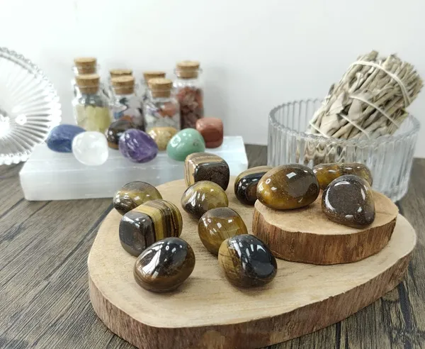 Natural_Energised_Tumble_Stone_Of_Rose_Quartz,_Citrine_Selenite,_Tiger_Eye,_Black_Obsidian_Used_For_Reiki_Healing,_Home_Decor,(Qty-_5_Nos.)_(Tumble_Stone,_Tiger_Eye)