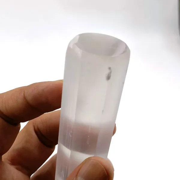 Selenite_Wand_For_Reiki,_Healing,_Meditation_And_Idol_Figurine.
