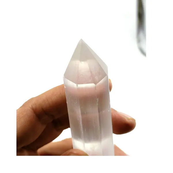 Selenite_Wand_For_Reiki,_Healing,_Meditation_And_Idol_Figurine.