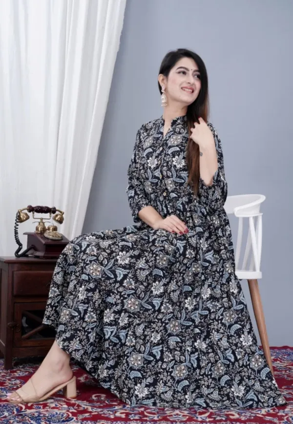 Women_Black_Floral_Gown_Dress