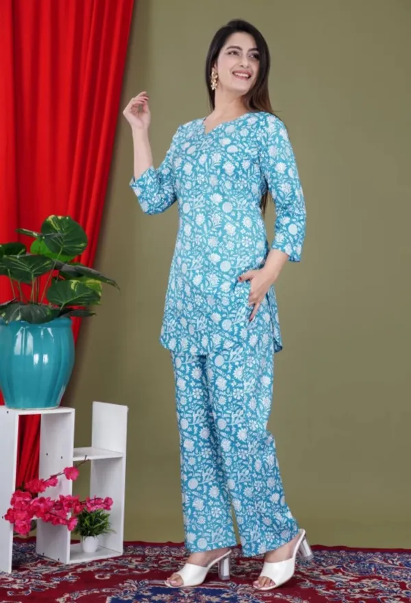 Turquoise_Rayon_Round_Collar_3/4Th_Sleeves_Floral_Printed_Top_&_Pant_Co-Ord_Set