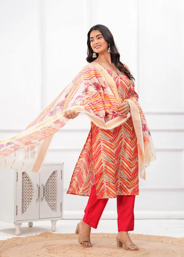 Vibrant_Digital_Print_Kurta_Set_with_Organza_Dupatta_new