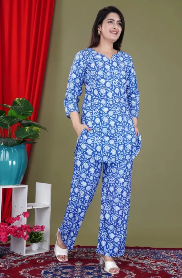 Blue_Rayon_Round_Collar_3/4Th_Sleeves_Floral_Printed_Top_&_Pant_Co-Ord_Set