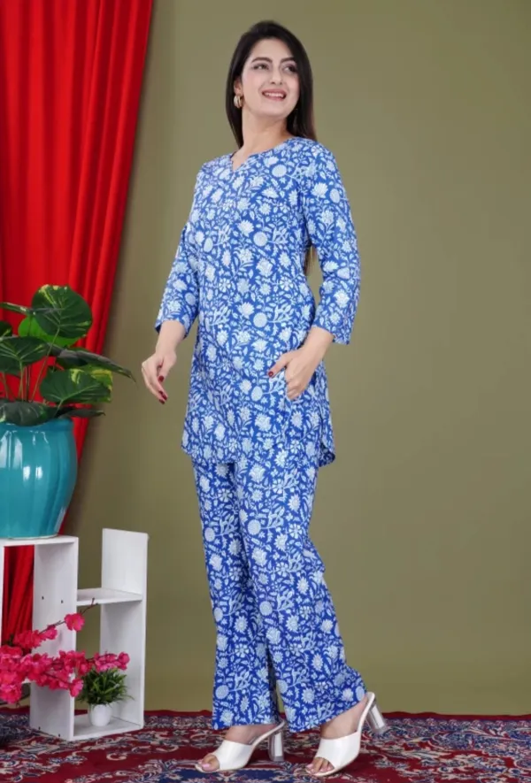 Blue_Rayon_Round_Collar_3/4Th_Sleeves_Floral_Printed_Top_&_Pant_Co-Ord_Set