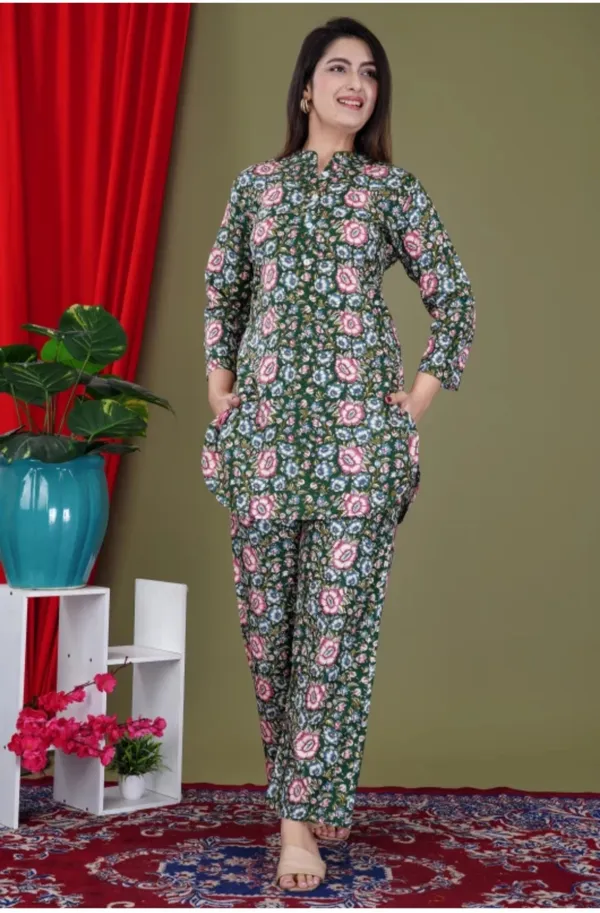 Dark_Green_Rayon_Mandarin_Collar_3/4Th_Sleeves_Floral_Printed_Top_&_Pant_Co-Ord_Set