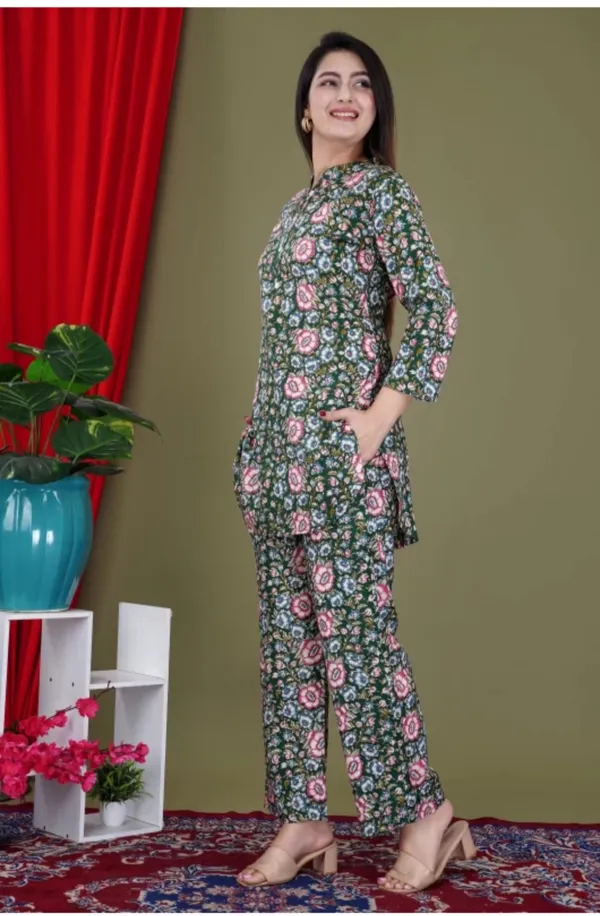 Dark_Green_Rayon_Mandarin_Collar_3/4Th_Sleeves_Floral_Printed_Top_&_Pant_Co-Ord_Set