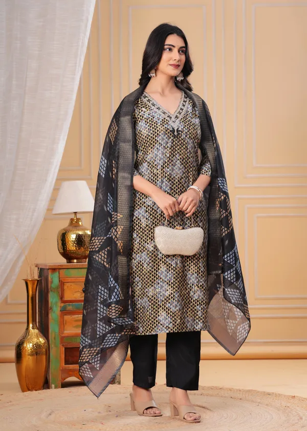Black_&_Gold_Geometric_Print_Kurta_Set_with_Embellished_Dupatta