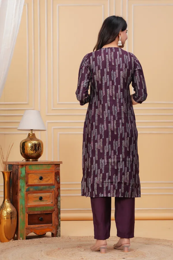 Elegant_Purple_Bandhani_Kurta_Set_with_Embellished_Neckline_new