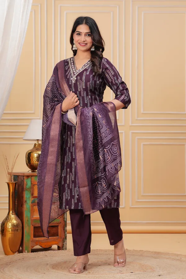 Elegant_Purple_Bandhani_Kurta_Set_with_Embellished_Neckline_new