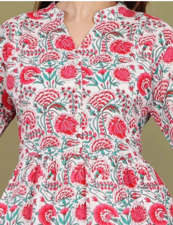 Women_Floral_Print_Viscose_Rayon_Red_Anarkali_Kurta