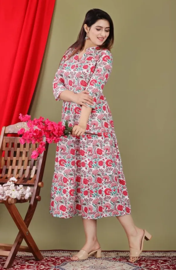 Women_Floral_Print_Viscose_Rayon_Red_Anarkali_Kurta