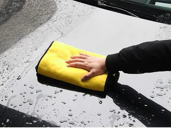 Multicolor_Heavy_Microfiber_Cloth_For_Car_Cleaning_And_Detailing,_Double_Sided,_Extra_Thick_Plush
