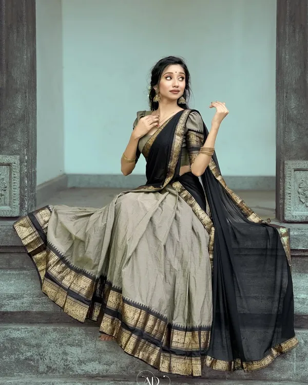 Kanjivaram_Silk_Zari_Half_Lehenga_Saree_With_Blouse_And_Dupatta