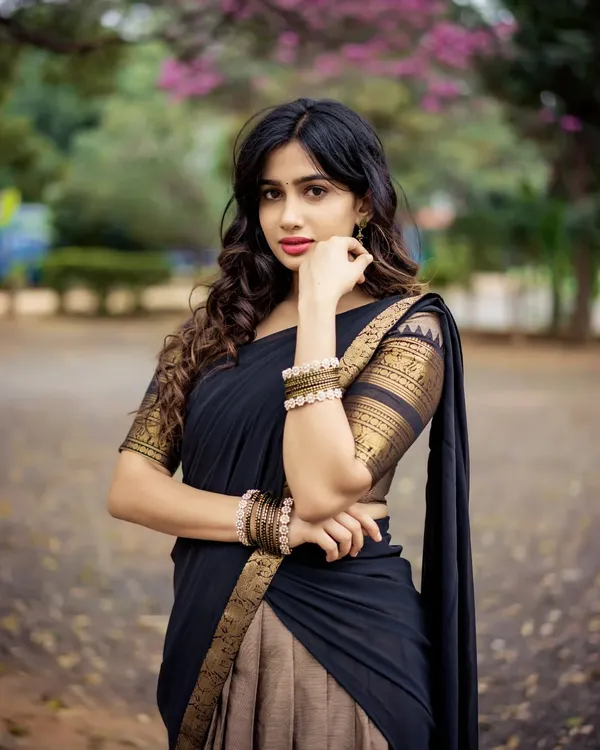 Kanjivaram_Silk_Zari_Half_Lehenga_Saree_With_Blouse_And_Dupatta