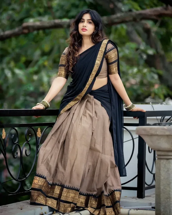 Kanjivaram_Silk_Zari_Half_Lehenga_Saree_With_Blouse_And_Dupatta