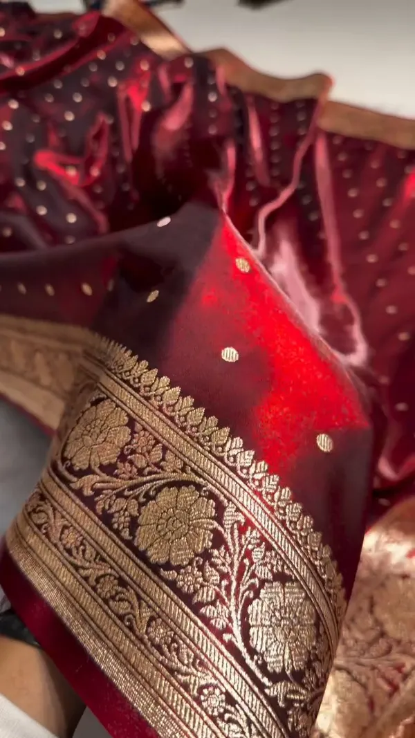 Banasari_maroon_hevy_silk_saree_whie_blouse