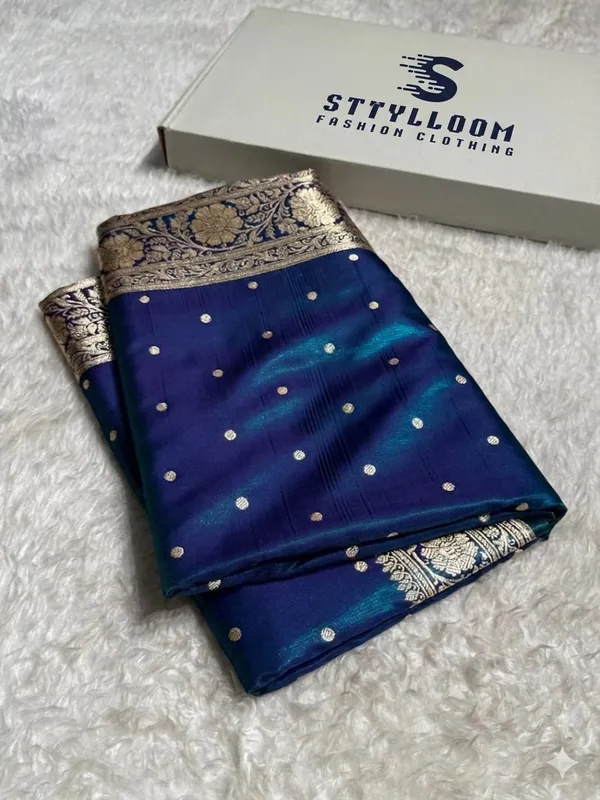 Banasari_royal_blue_hevy_silk_saree_whie_blouse