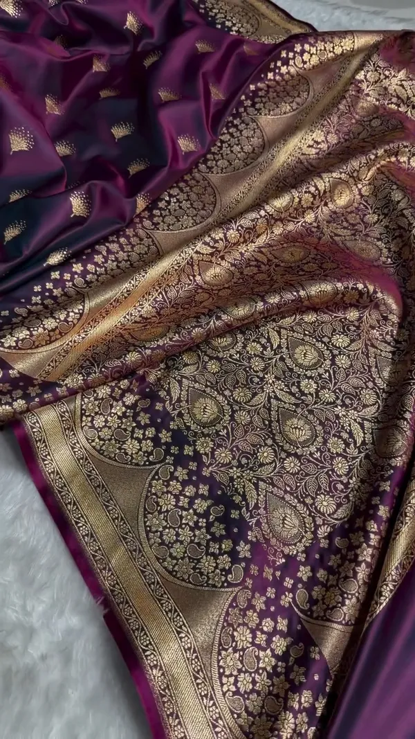Banasari_royal_blue_hevy_silk_saree_whie_blouse