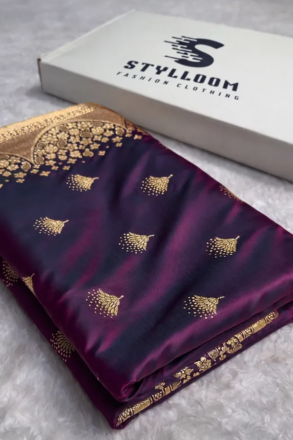 Banasari_royal_blue_hevy_silk_saree_whie_blouse