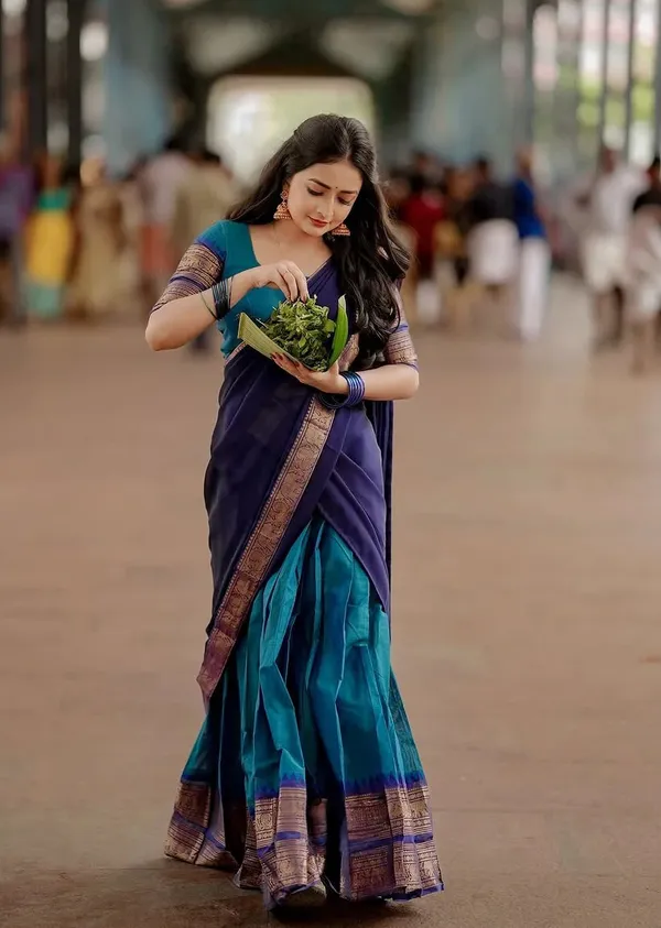 Kanjivaram_Silk_Zari_Half_Lehenga_Saree_With_Blouse_And_Dupatta