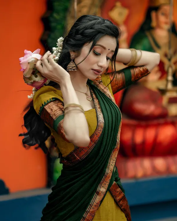 Kanjivaram_Silk_Half_Lehenga_Saree_With_Blouse_And_Dupatta