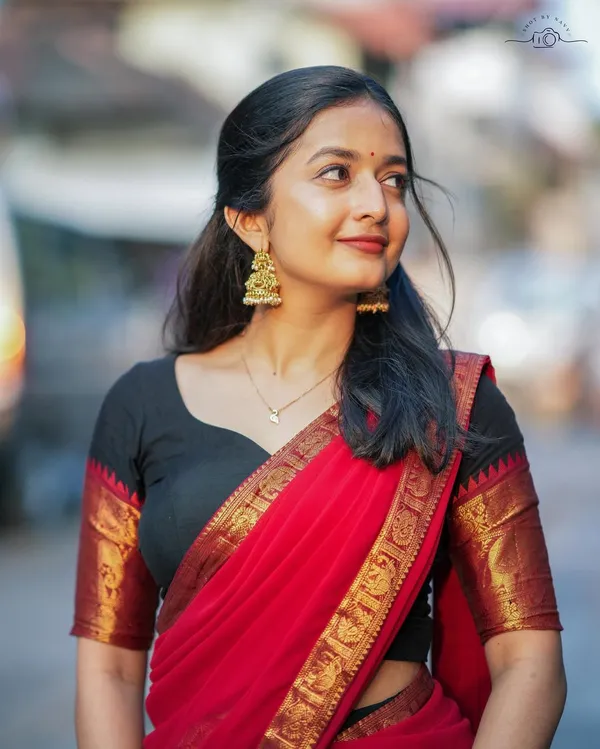 Kanjivaram_Silk_Zari_Half_Lehenga_Saree_With_Blouse_And_Dupatta