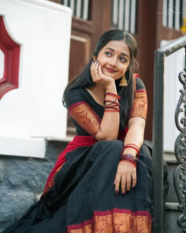 Kanjivaram_Silk_Zari_Half_Lehenga_Saree_With_Blouse_And_Dupatta