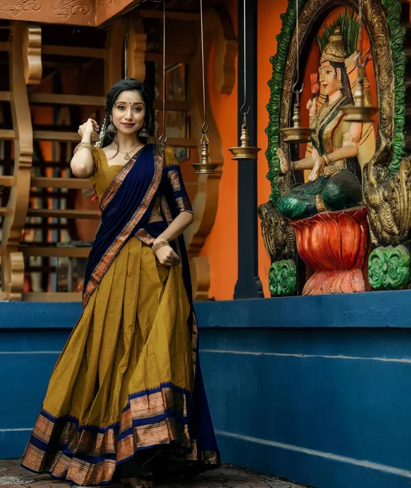 Kanjivaram_Silk_Half_Lehenga_Saree_With_Blouse_And_Dupatta