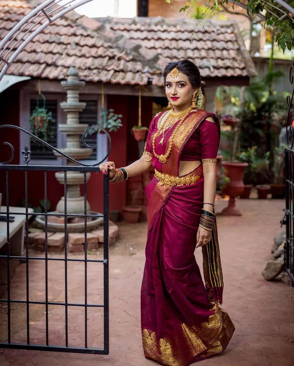 Maroon__Timeless_Linen_Saree_With_Elegant_Minimalist_Patterns_For_Women