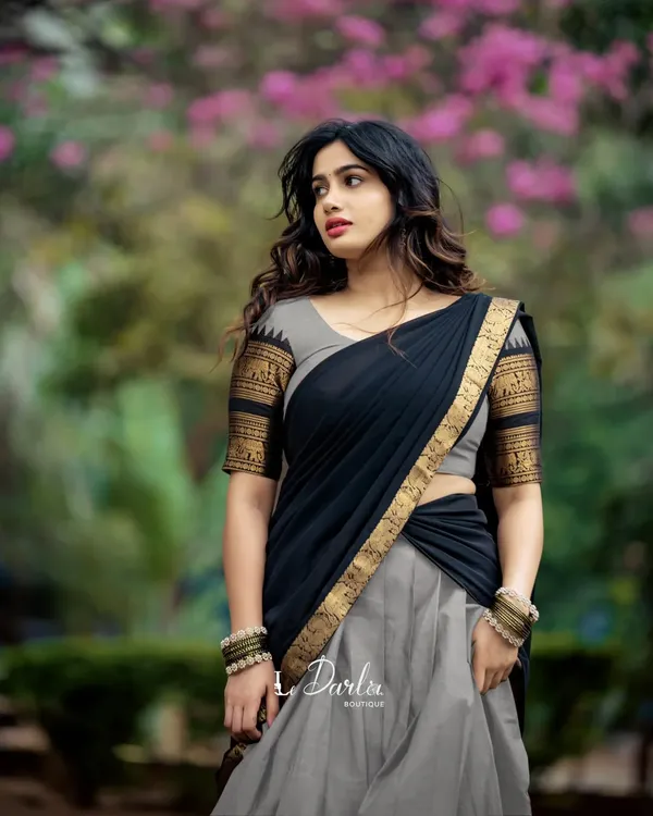 Kanjivaram_Silk_Zari_Half_Lehenga_Saree_With_Blouse_And_Dupatta
