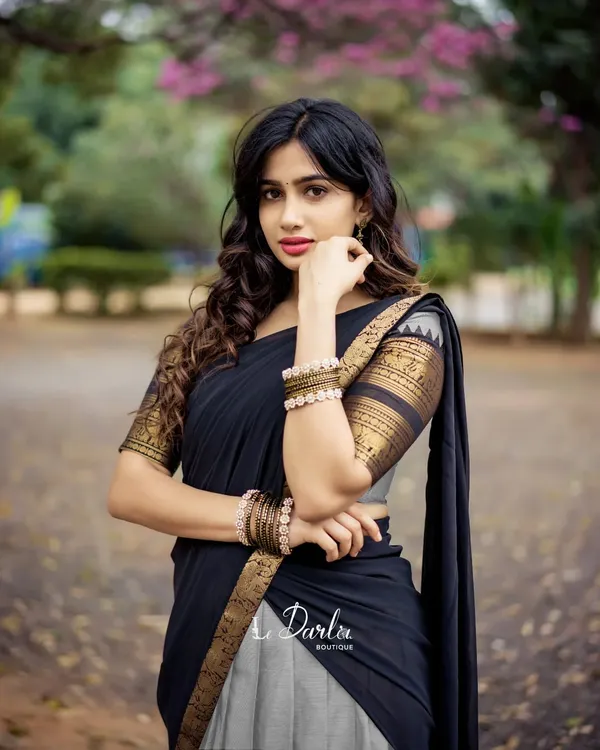 Kanjivaram_Silk_Zari_Half_Lehenga_Saree_With_Blouse_And_Dupatta