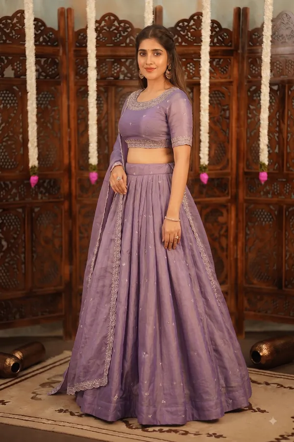 Premium_Lavender_Purple_Embroidered_Half_Saree_Lehenga_Set_with_Designer_Blouse_&_Dupatta