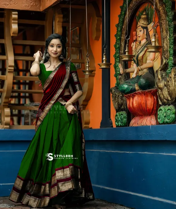 Kanjivaram_Silk_Zari_Half_Lehenga_Saree_With_Blouse_And_Dupatta