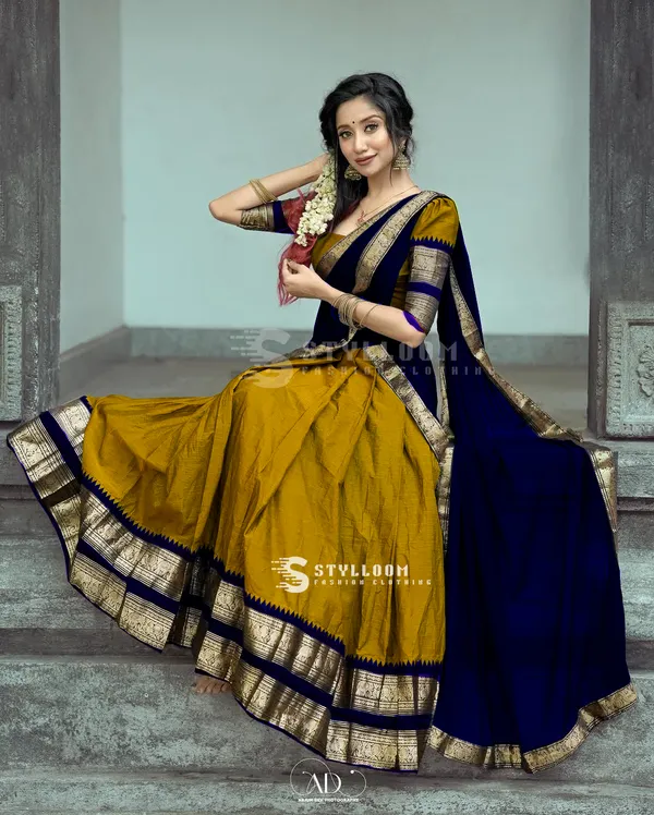 Kanjivaram_Silk_Half_Lehenga_Saree_With_Blouse_And_Dupatta