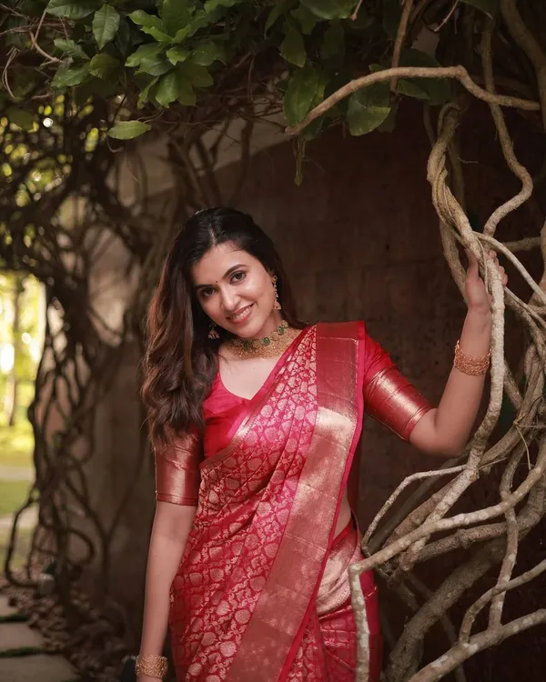 Pink_Banarasi_Designer_Silk_Saree_With_Unstitched_Blouse_Piece_For_Women