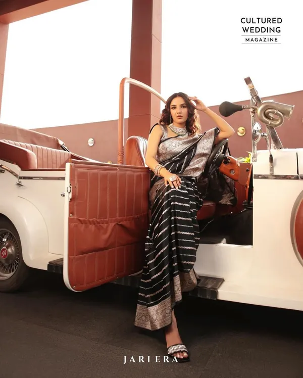 Black_Banarasi_Designer_Silk_Saree_With_Unstitched_Blouse_Piece_For_Women