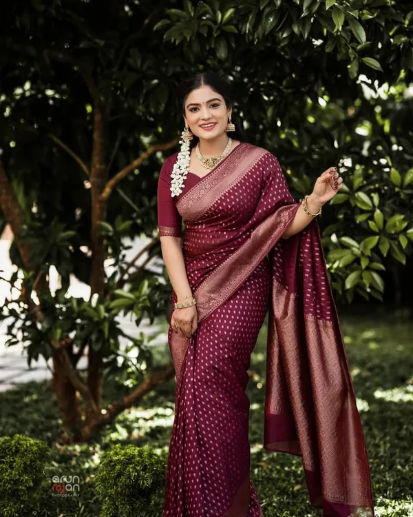 Maroon_Soft_Lichi_Designer_Silk_Saree_With_Unstitched_Blouse_Piece_For_Women