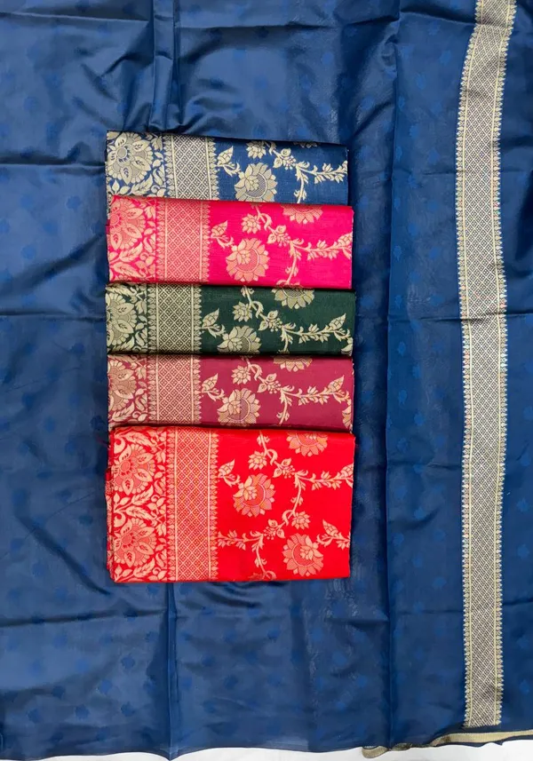 Green_Banarasi_soft_Designer_Silk_Saree_With_Blouse_Peace_For_Women