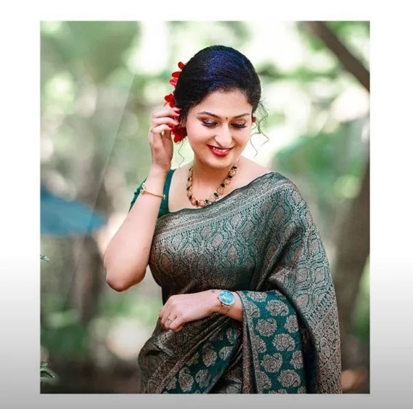 Green_Soft_Lichi_Designer_Silk_Saree_With_Blouse_piece_For_Women