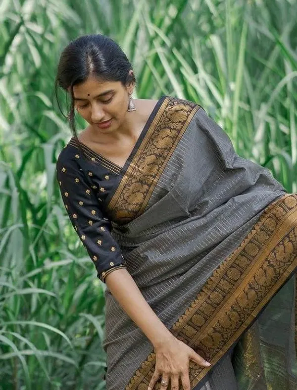 Grey_Banarasi_Designer_Silk_Saree_With_Unstitched_Blouse_Piece_For_Women