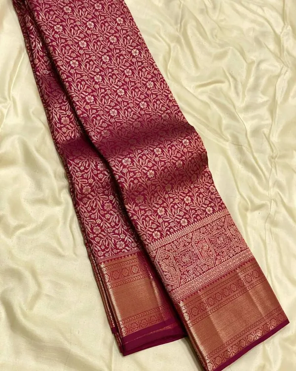 Maroon_Banarasi_Full_Jal_Soft_Lichi_Designer_Silk_Saree_With_Jacquard_Work_With_Unstitched_Blouse_Piece_For_Women