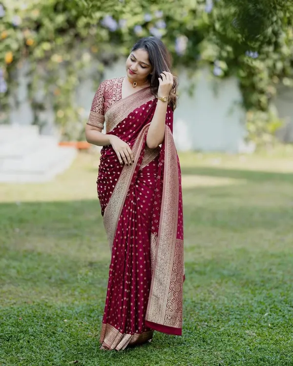 Maroon_Soft_Lichi_Designer_Silk_Saree_With_Unstitched_Blouse_Piece_For_Women