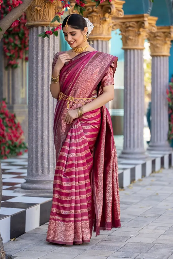 Pink_Banarasi_Designer_Silk_Saree_With_Unstitched_Blouse_Piece_For_Women