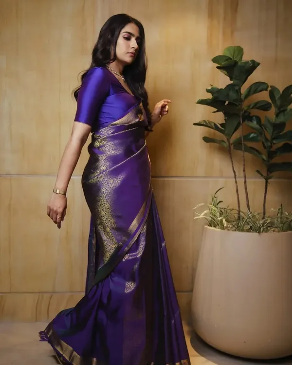 Purple_Banarasi_Designer_Silk_Saree_With_Unstitched_Blouse_Piece_For_Women